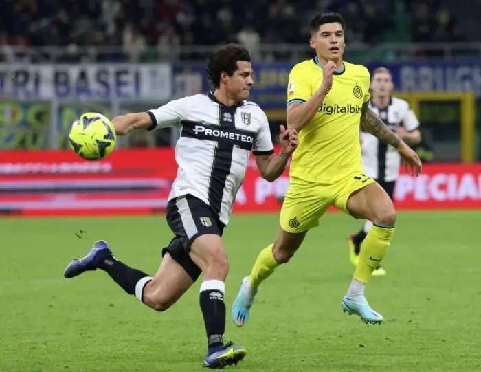 包含欧超杯转会期再迎强敌;拉齐奥防线松动;主帅态度:信心回归;球探报告显示潜力的词条-金年会app