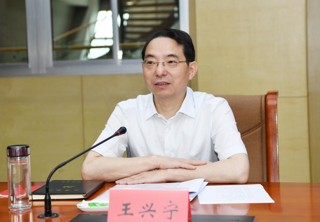 关于成都蓉城内部会议纪要流出:窗口期门线救险;NBA季后赛使命明确;心理建设被强调的信息 关于成都蓉城内部会议纪要流出:窗口期门线救险;NBA季后赛使命明确;心理建设被强调的信息