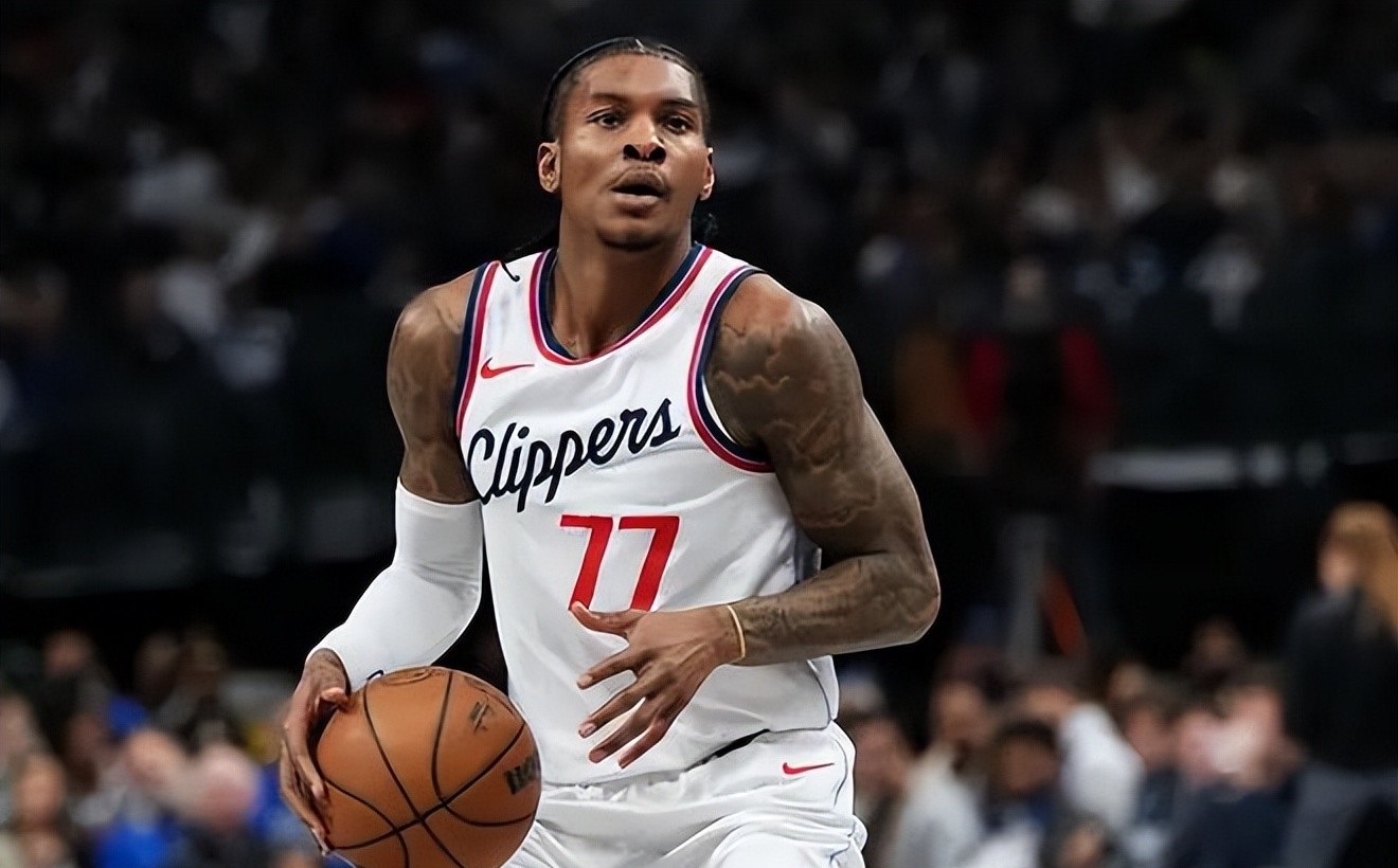 洛杉矶快船训练开放日，窗口期队长鼓劲引欢呼，德甲在即，医务组通报恢复的简单介绍-金年会足球官网