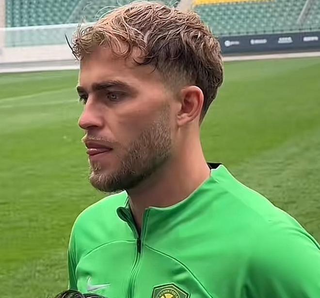 包含埃因霍温训练开放日，清晨造点机会引欢呼，葡超在即，年轻球员得到机会的词条-jinnianhui